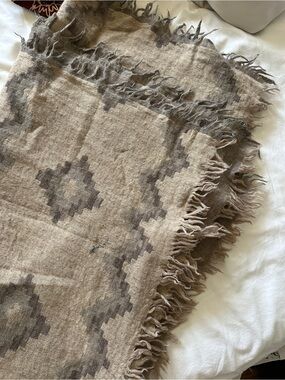 Neutral Fringe Aztec Knit Scarf - Taupe & Gray